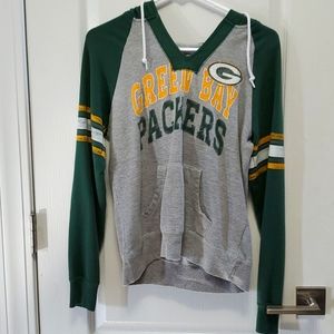 Official NFL brand Green Bay Packers hoodie.